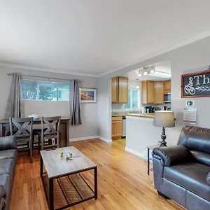 103 Zenobia Upper 2 Bedroom Unit In With 2 King Bed , Denver United States