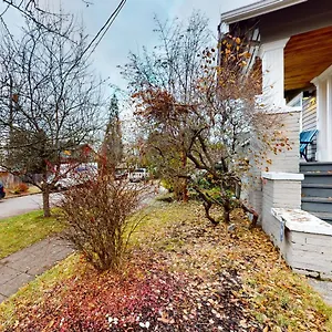Woodlawn Escape , Seattle United States