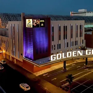 3* Отель Golden Gate Casino